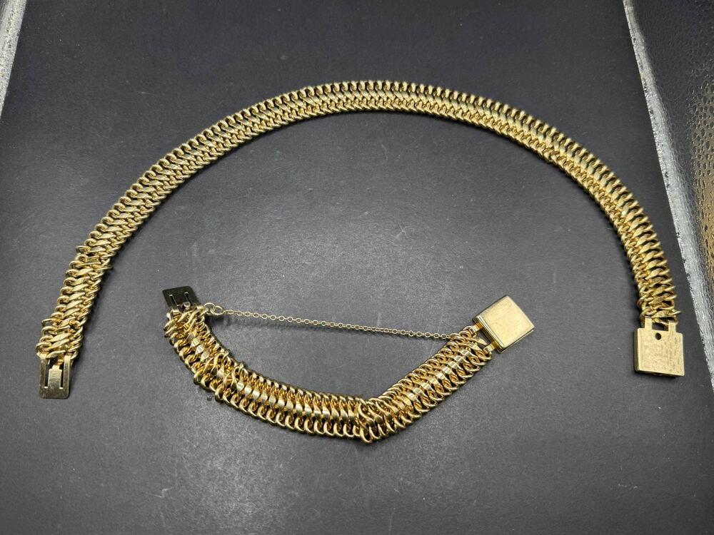 Vintage Reinad Gold Tone Mesh Bracelet Chain Jewelry Secure Safety Chain Clasp